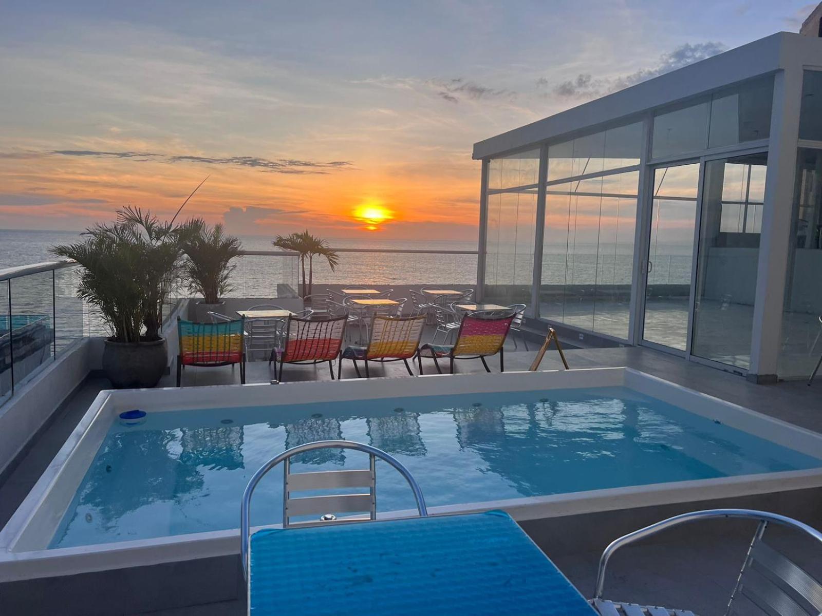 Hotel Hernandez Ctg Картахена Экстерьер фото