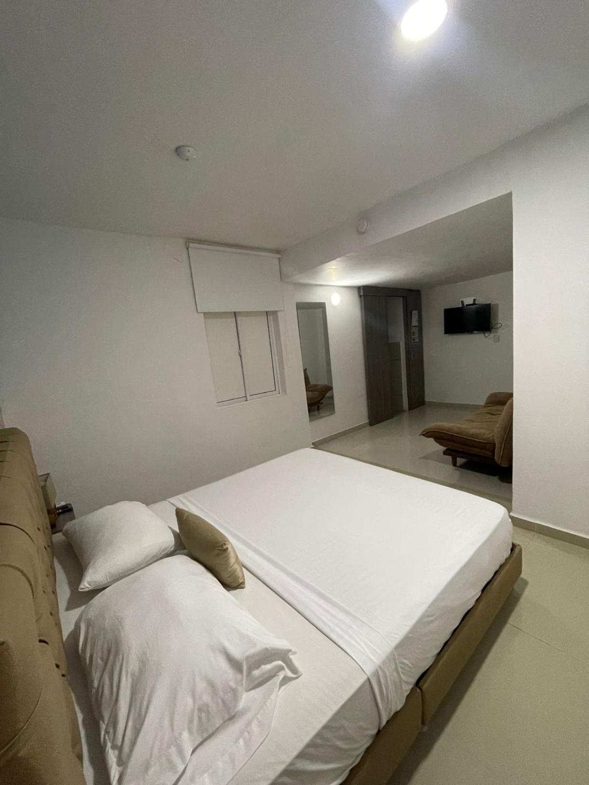 Hotel Hernandez Ctg Картахена Экстерьер фото