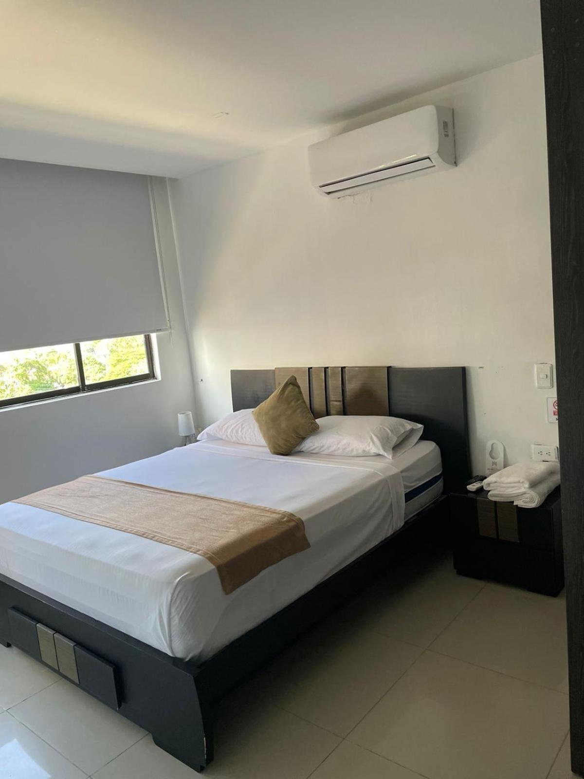 Hotel Hernandez Ctg Картахена Экстерьер фото