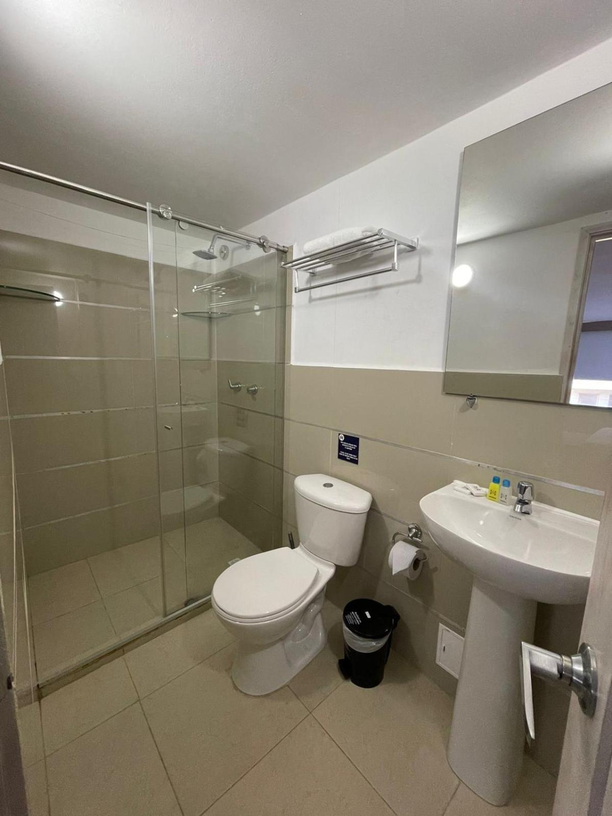 Hotel Hernandez Ctg Картахена Экстерьер фото