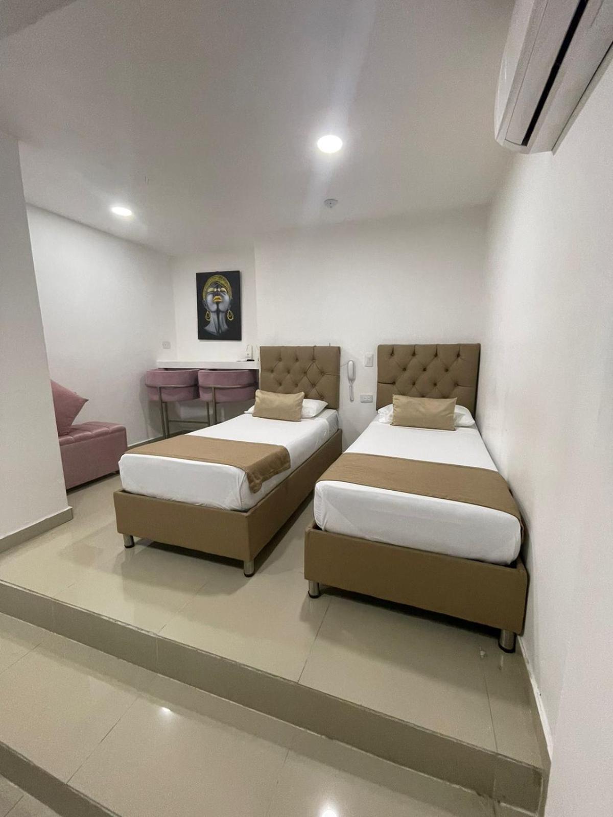 Hotel Hernandez Ctg Картахена Экстерьер фото