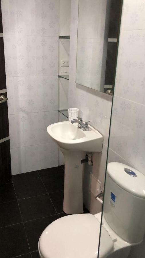 Hotel Hernandez Ctg Картахена Экстерьер фото
